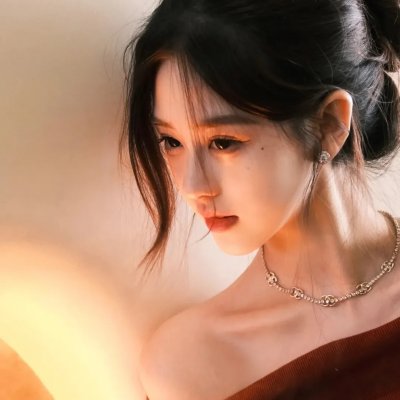她不知道那些鸟的名字